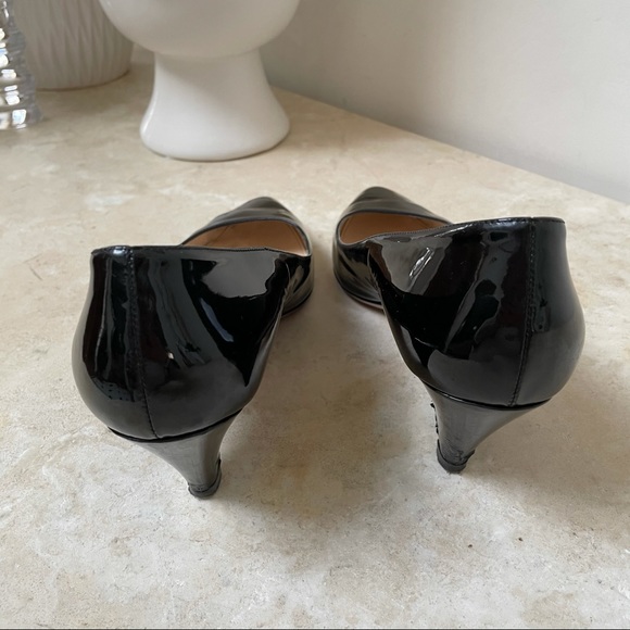 PRADA Black patent leather triangle heels - Picture 7 of 16